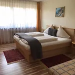 Guest house Ferienanlage Seehof Krumpendorf